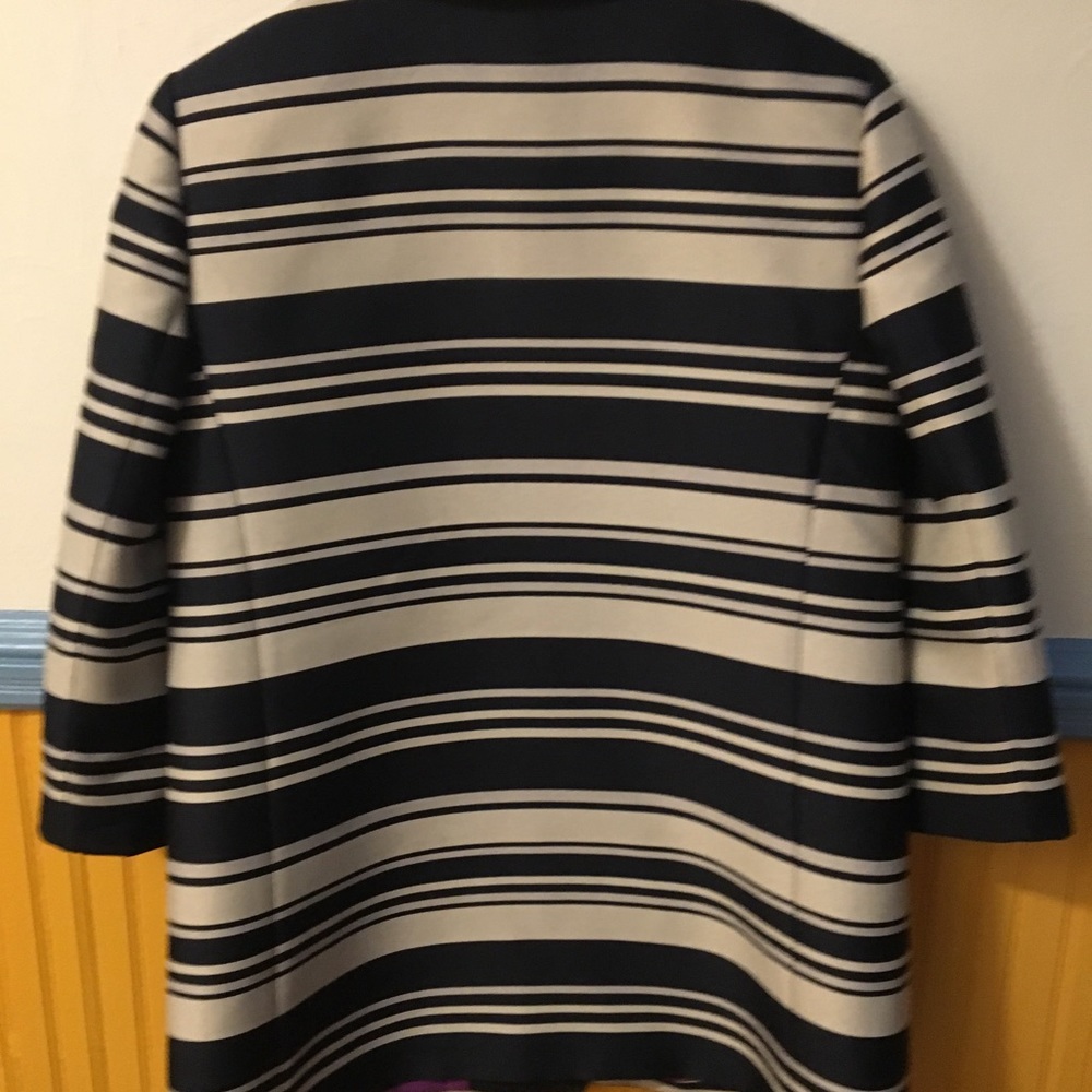 Jacket - Picture 2 of 3